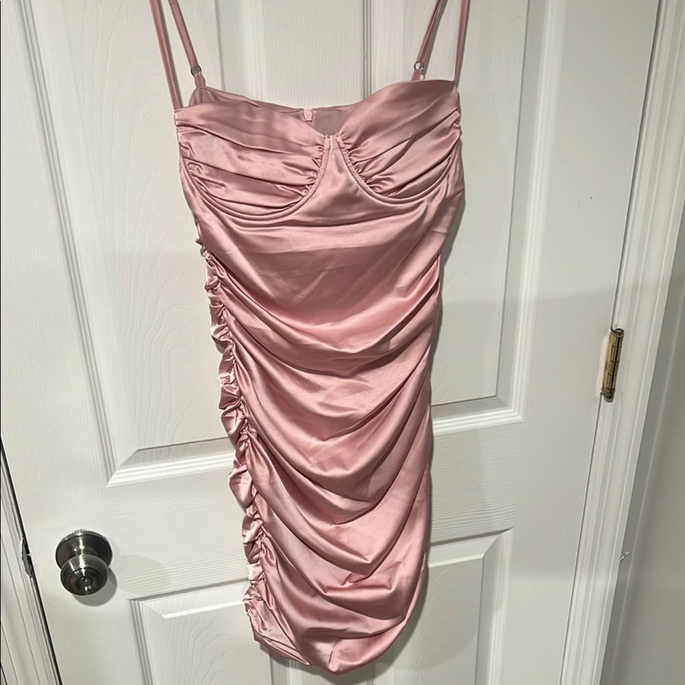 NEW WITH TAG HMS Light Pink Ruched Dress size M